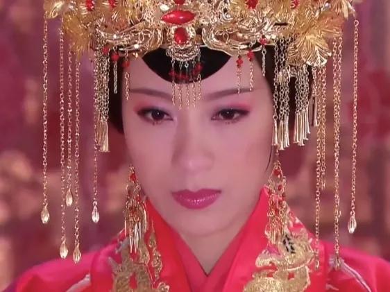 「后宫第二集剧情分析」万贵妃为了争宠毒害吴皇后