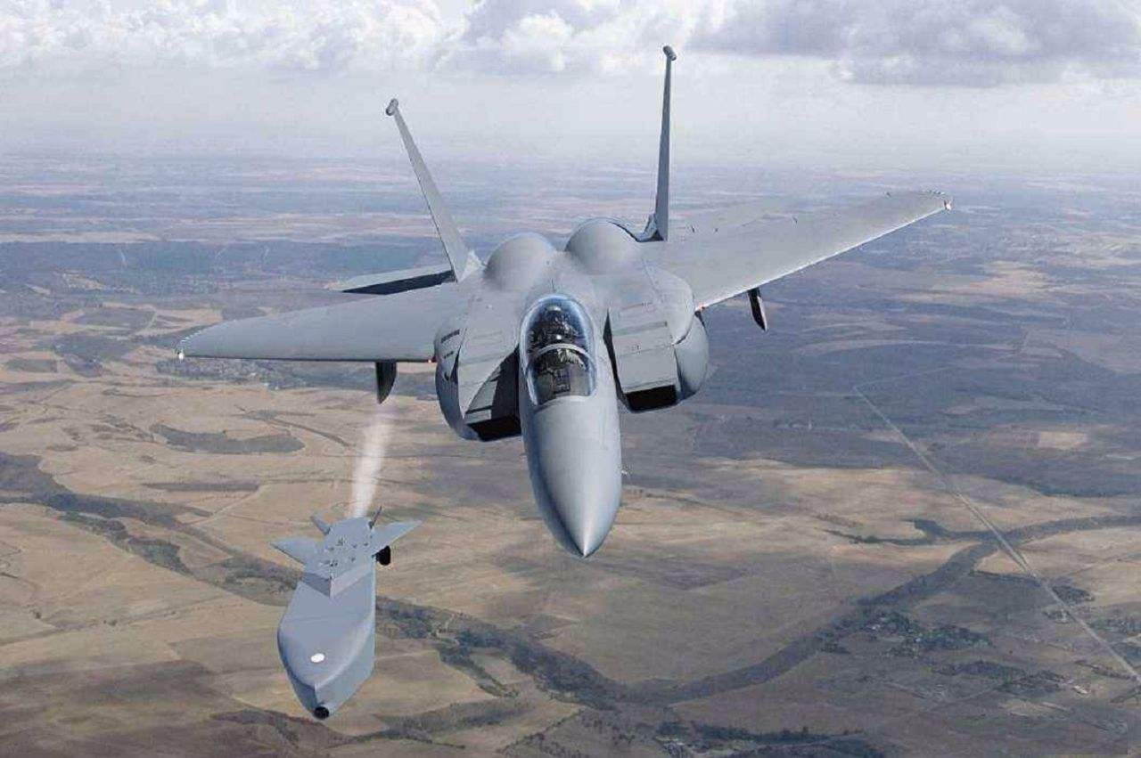 �й��������з����μߺ����ӡý�����ܲ���������YF23��֤��