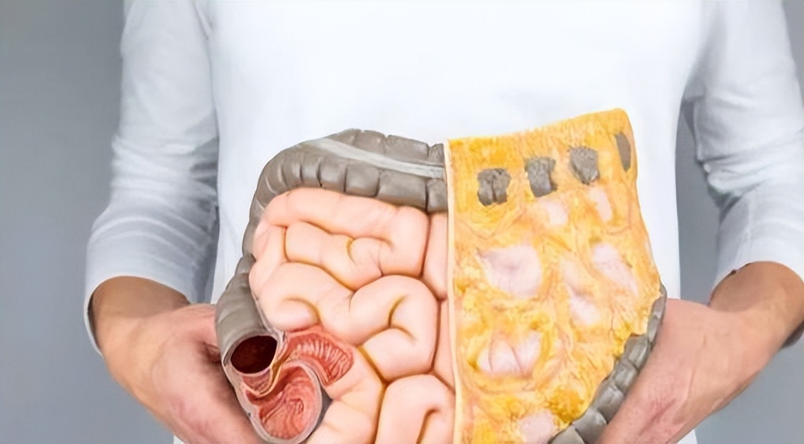 再不睡就要餓了！ 睡前肚子餓，該不該吃？