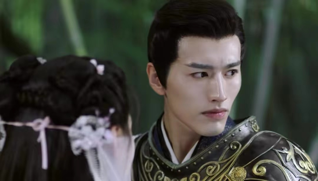 凹凸不平崎岖脸大PK！活久见，鞋拔子见了都有优越感