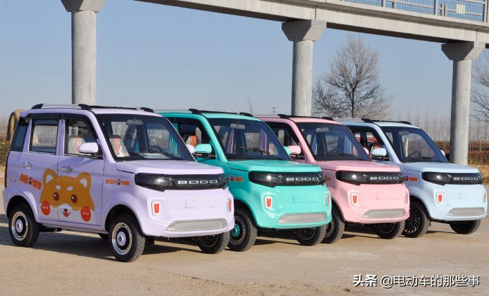 3款低速四轮电动车，个头小巧，最大续航200公里，适合老年人代步