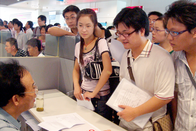 大学入党，有哪些条件和要求？优中选优，竞争很大，要满足这几点