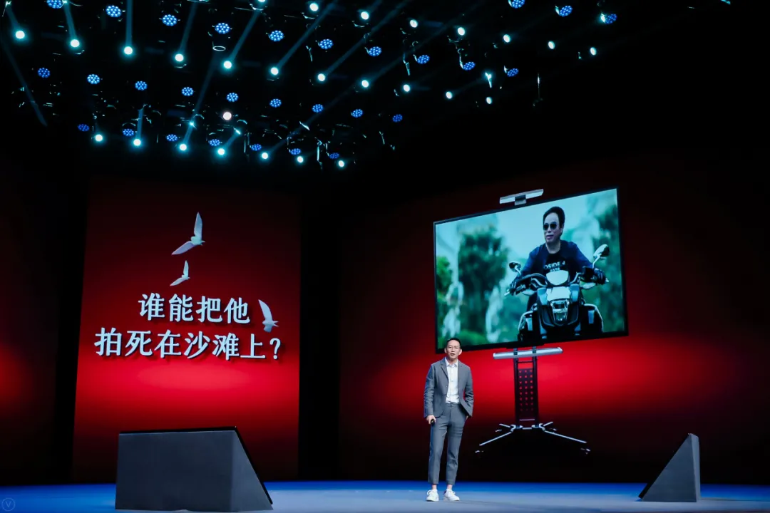 吴晓波:预见2022,K型时代的新活法(跨年演讲全文)