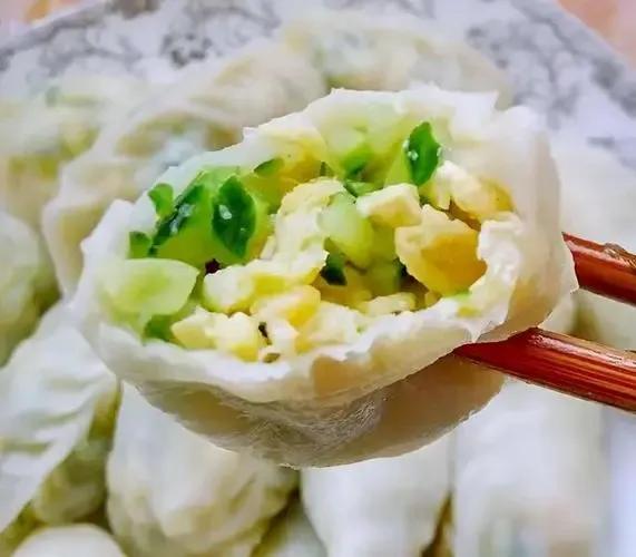 胡萝卜牛肉饺子馅的做法（居家必备的8款饺子馅详解）