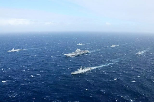 һ����ս������½ս�ӽ���ռ�Ϻ�������˭Ҫ˭������