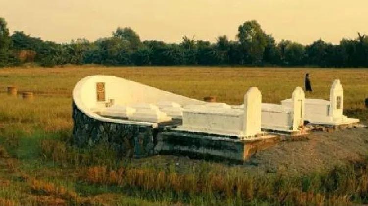 鬼故事改编的越南电影阴森气息堪比日泰，网友直呼：这也太吓人了