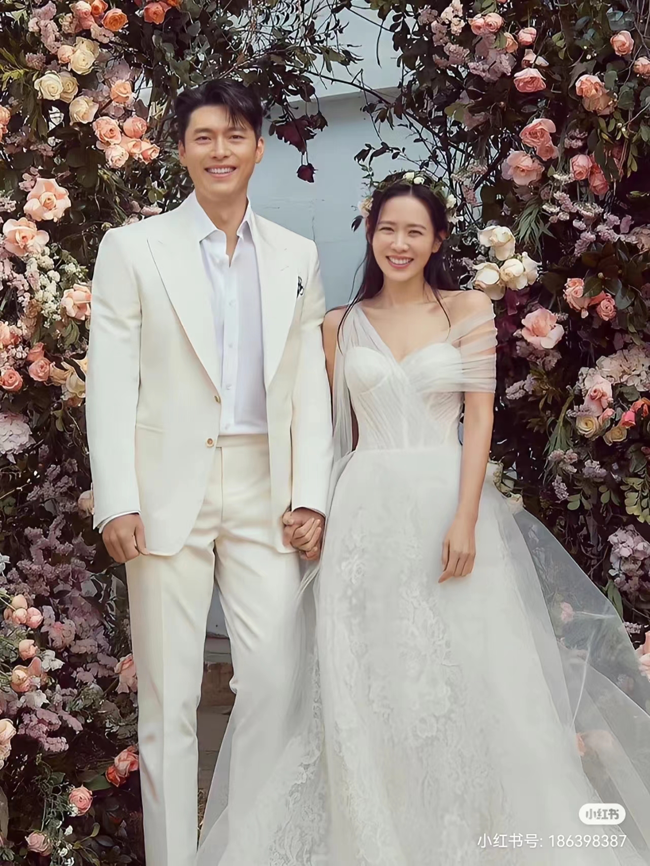 国民女神39岁初恋，40岁结婚，如今被帅气老公宠上天