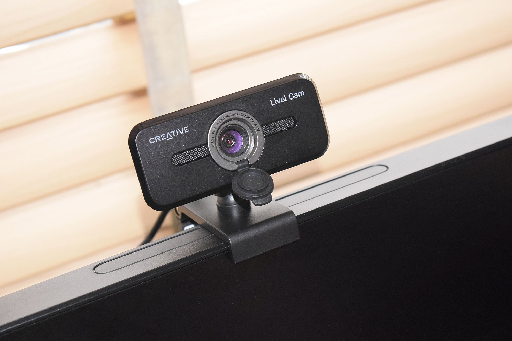 既流畅无噪，又保护隐私！创新Live Cam Sync 1080p V2网络摄像头体验