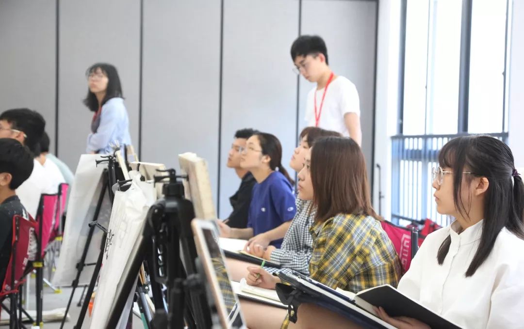 杭州吴越画室：2023届「定制班」招生简章，开启艺术的大门