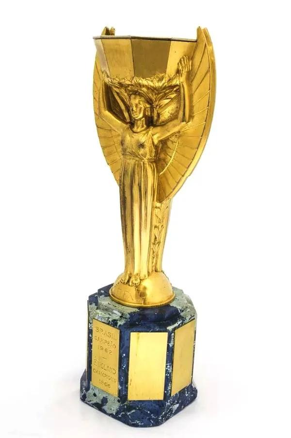 雷米特杯曾失窃过2次