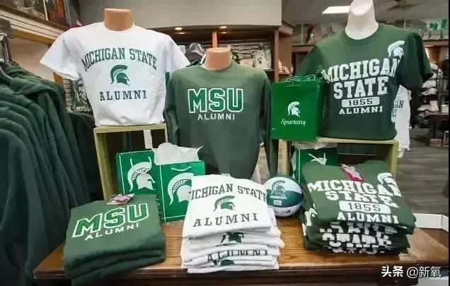 不同国家的文化特点和历史可以从校服上窥见一二