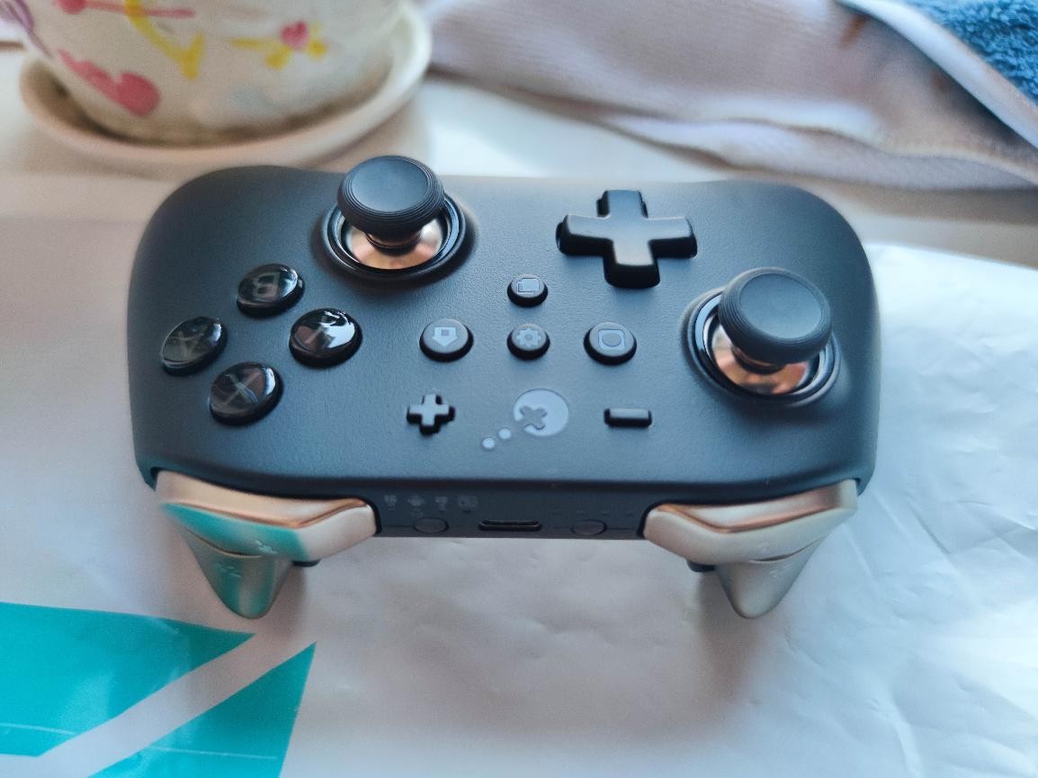 支持Switch、PC等多平台的谷粒金刚2 Pro手柄，不仅仅是更耐用