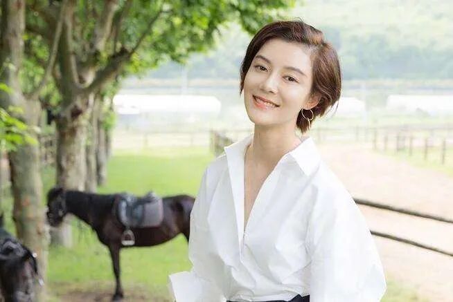 “离婚后至今单身”的10位女星，各有各的心酸，最长的已单身43年