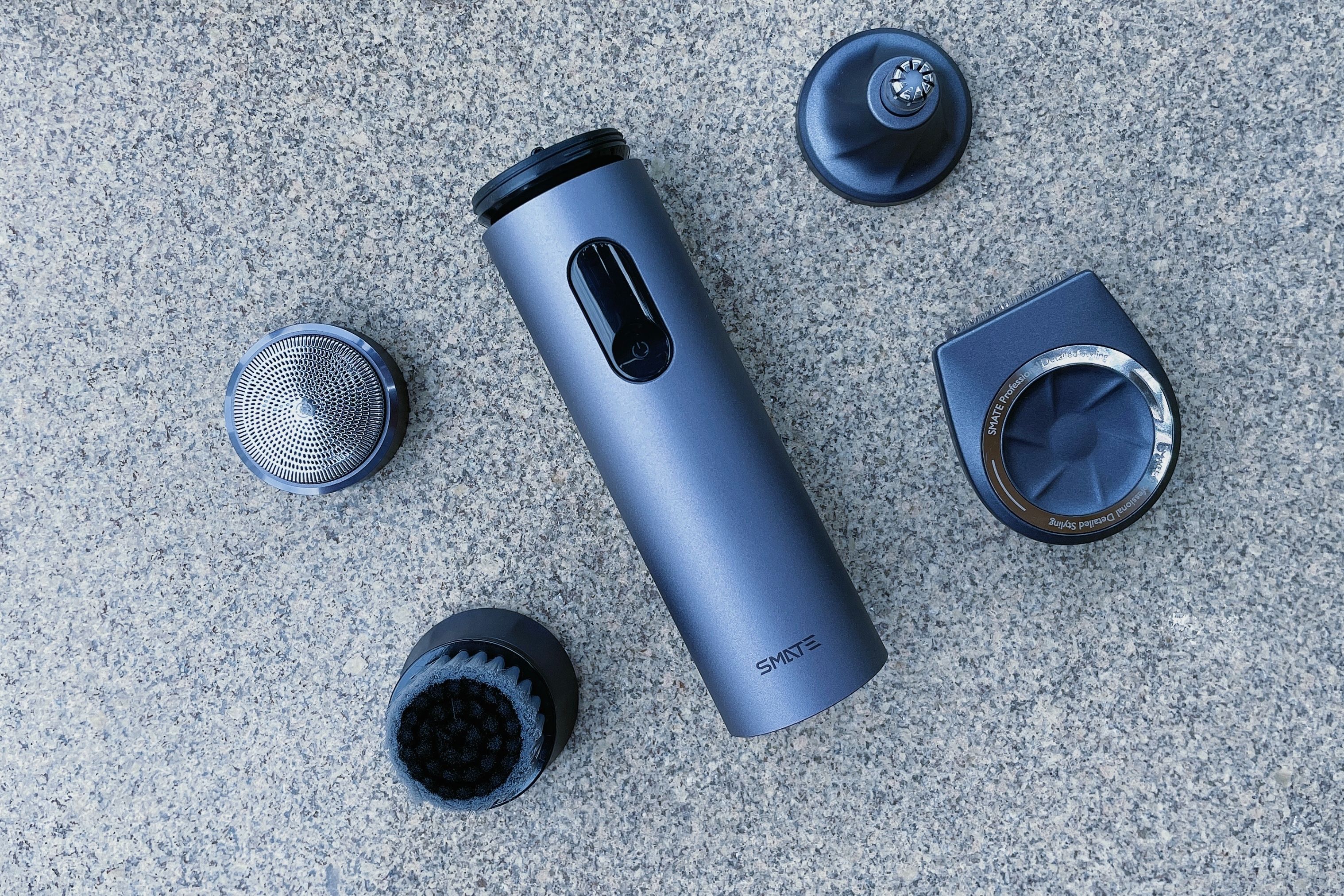 剃须刀都这么卷了？须眉T6M智能+闪充，功能四合一