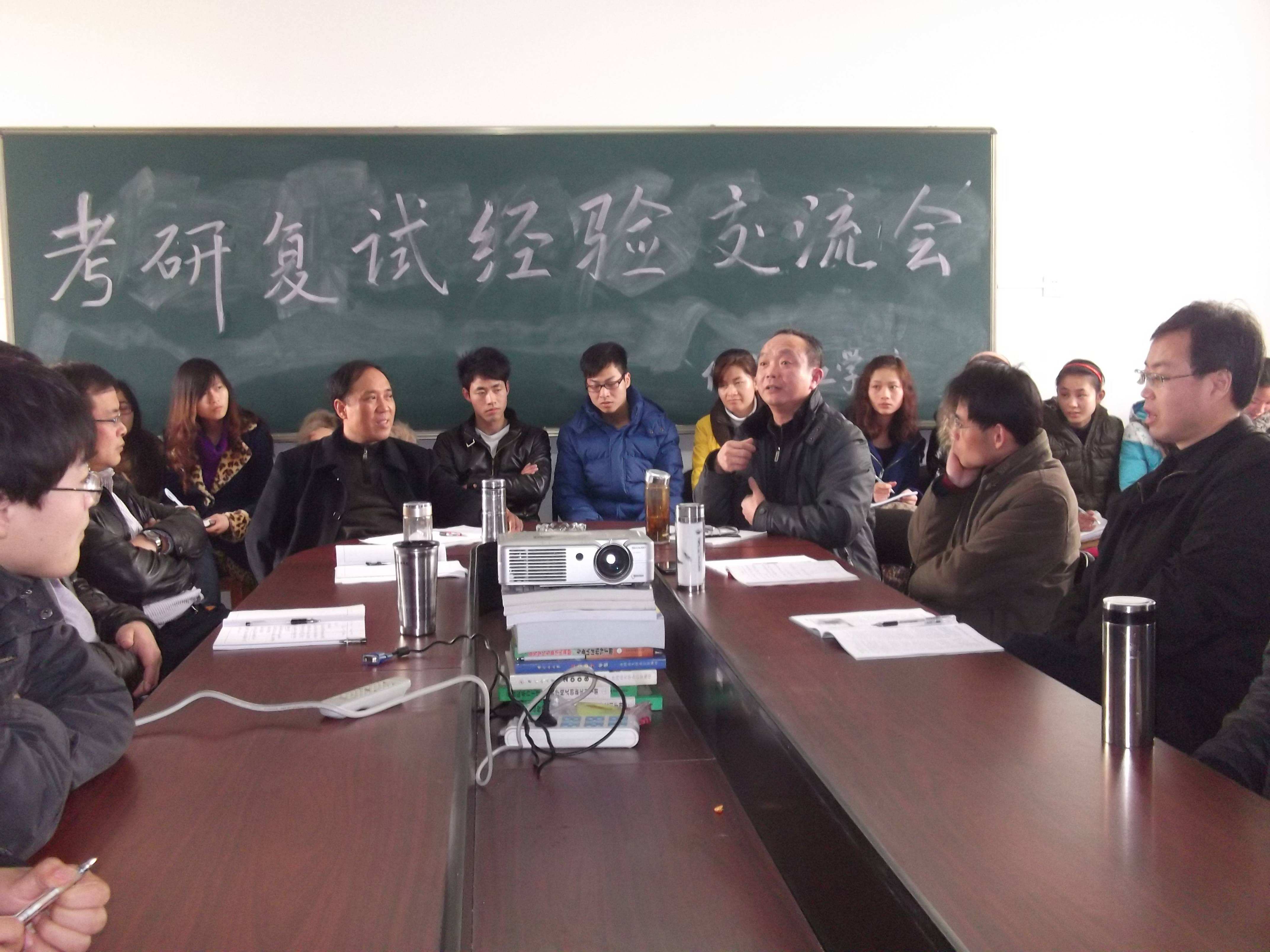 考研人的二轮冲击：复试“分数线”涨幅追赶国家线，卷上加卷？