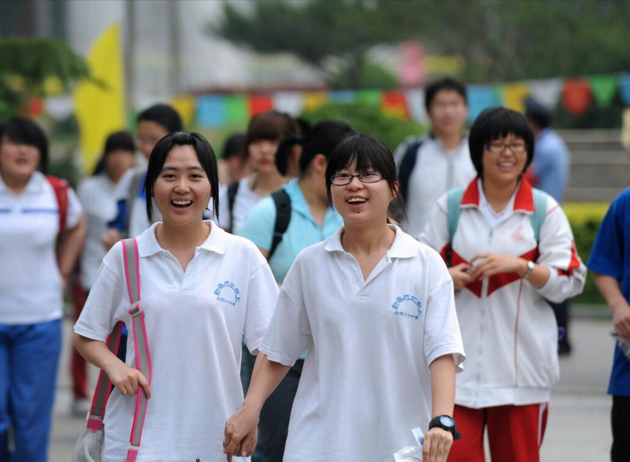 住校和走读的差别在哪里？各自优缺点？学生可提前了解