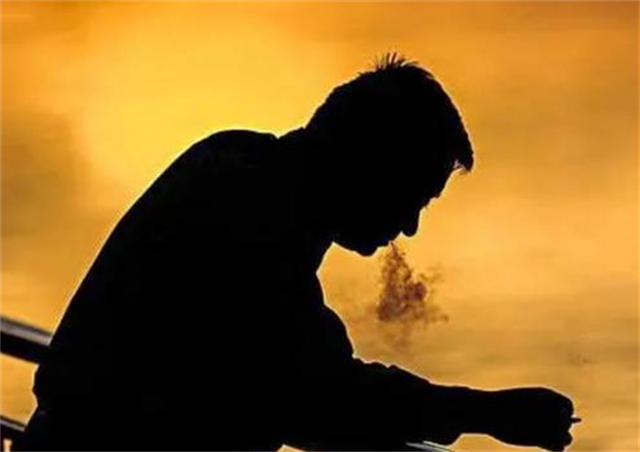 考上大学不去上，拿着3元闯深圳，收破烂年赚400万元，他咋干的？