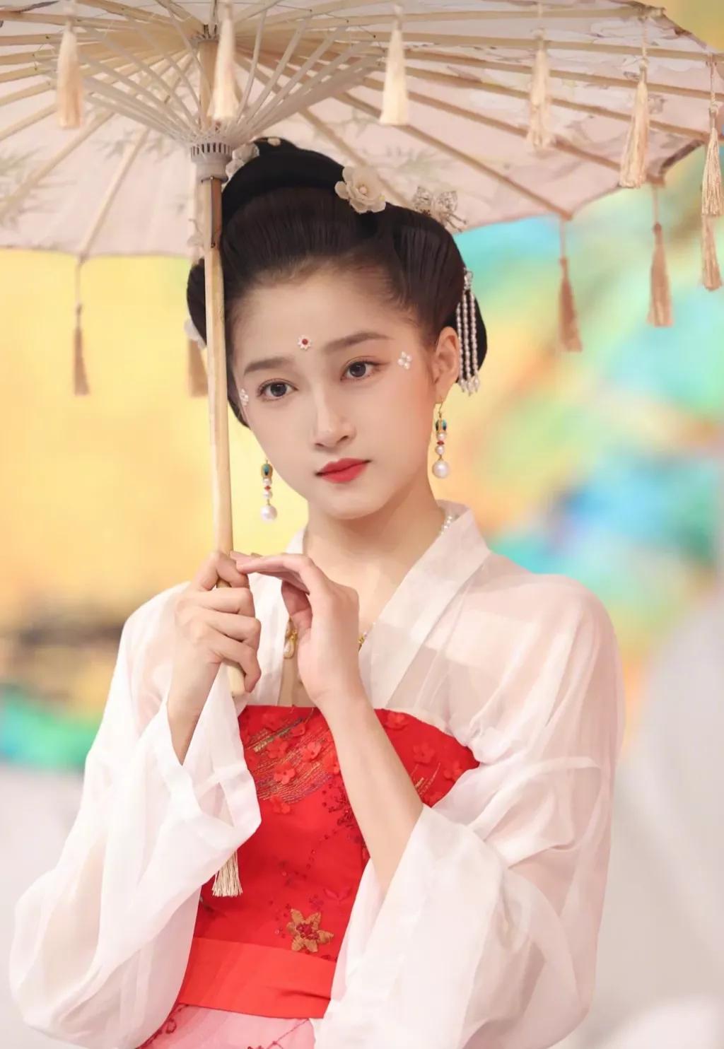 人间佳人-关晓彤