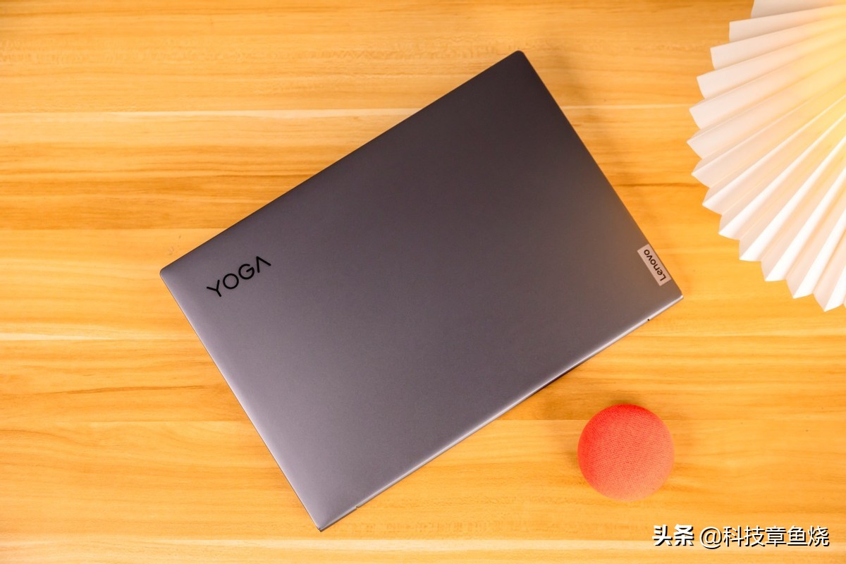 一款非常轻薄便携的笔记本，YOGA13s用实力证明