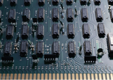 大学里最容易挂科的四个专业，熬夜是常事，找工作却很容易