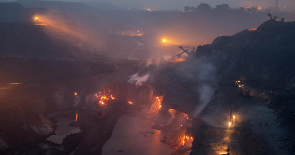 1吨煤炭多少钱？贺兰山煤层烧300年，年损失10亿，为何不灭？