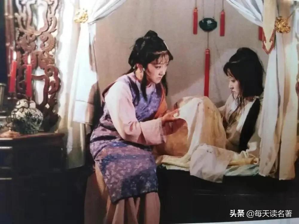 《红楼梦》：黛玉的丫头紫鹃和宝钗的的丫头莺儿，到底谁更可爱？