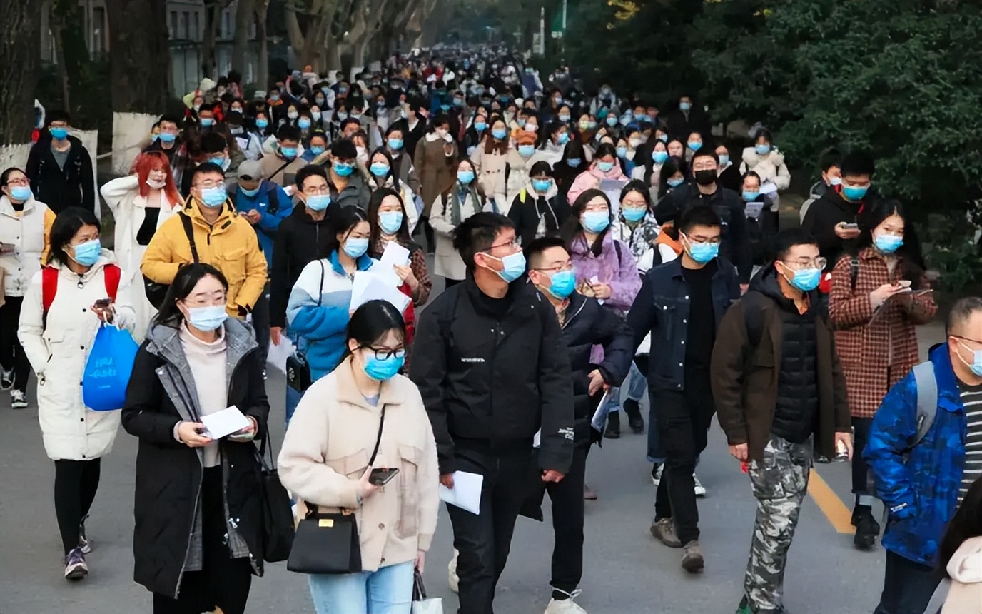 这4个专业毕业后就业相对容易，薪资也比较可观，22届考生可参考