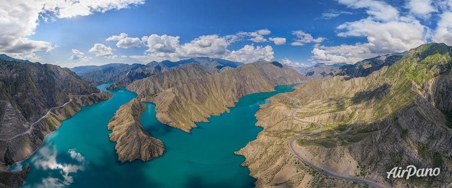 吉尔吉斯斯坦境内有2000多条河流，全长35000公里
