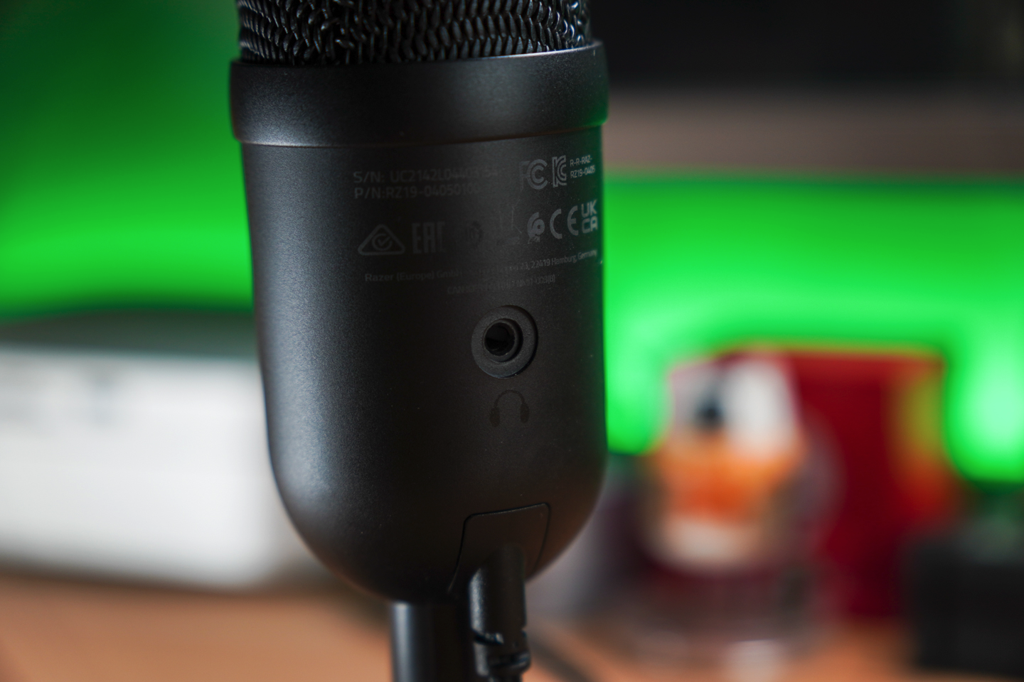 直播利器 雷蛇魔音海妖 V2 X 麦克风与调音台使用分享