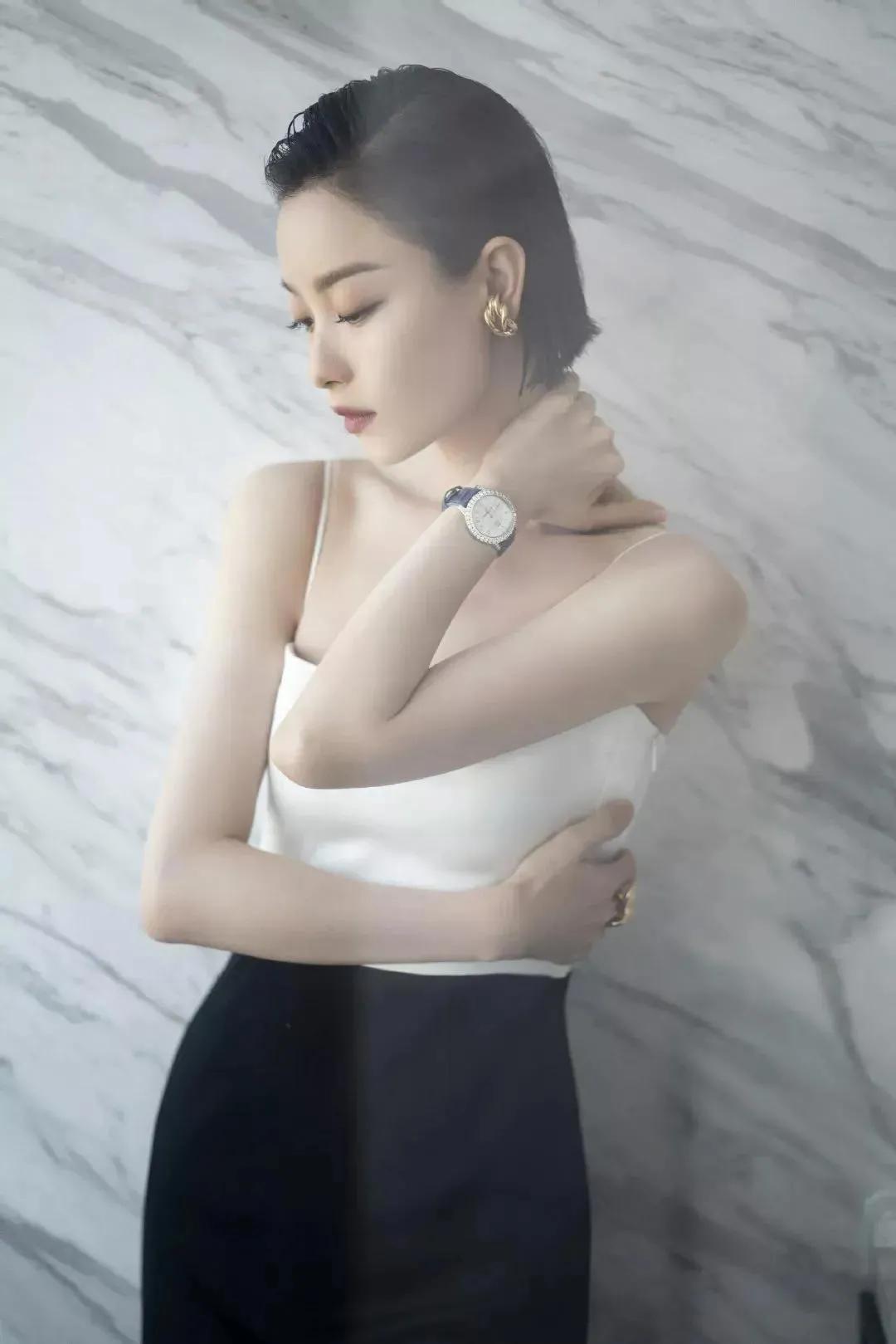 倪妮惊艳写真照