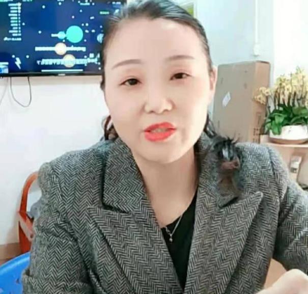 孙妈妈透露孙卓期末成绩，英语只有40分，孙卓：和山东那边不一样