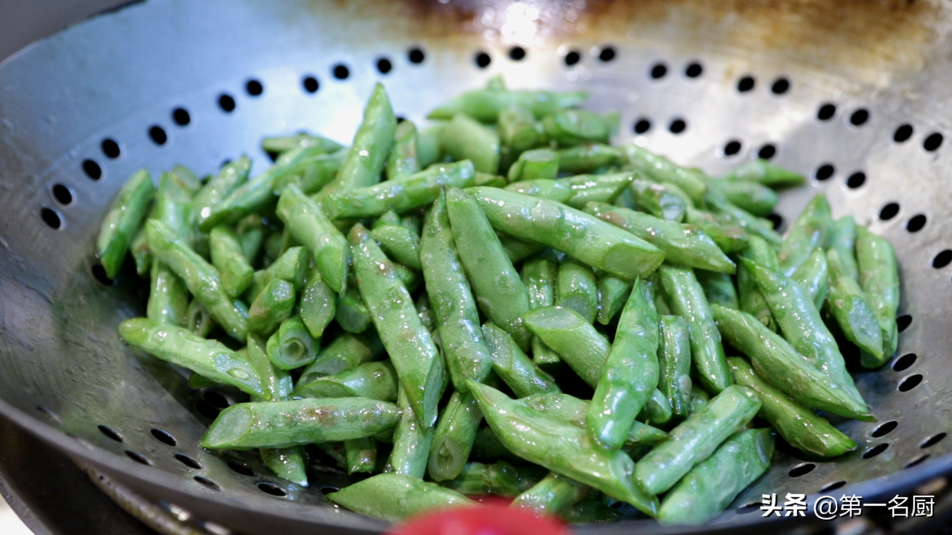 年夜饭菜单已出炉，一家人6道菜，寓意六六大顺，吉祥如意迎新年