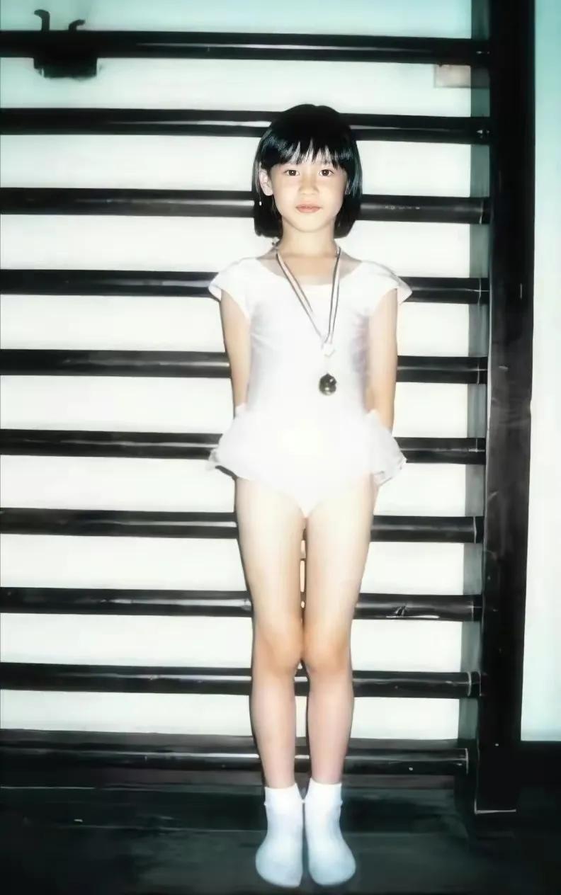 梁洛施：为李泽楷生3子，拿40亿分手费，直言喜欢又肥又矮的男人