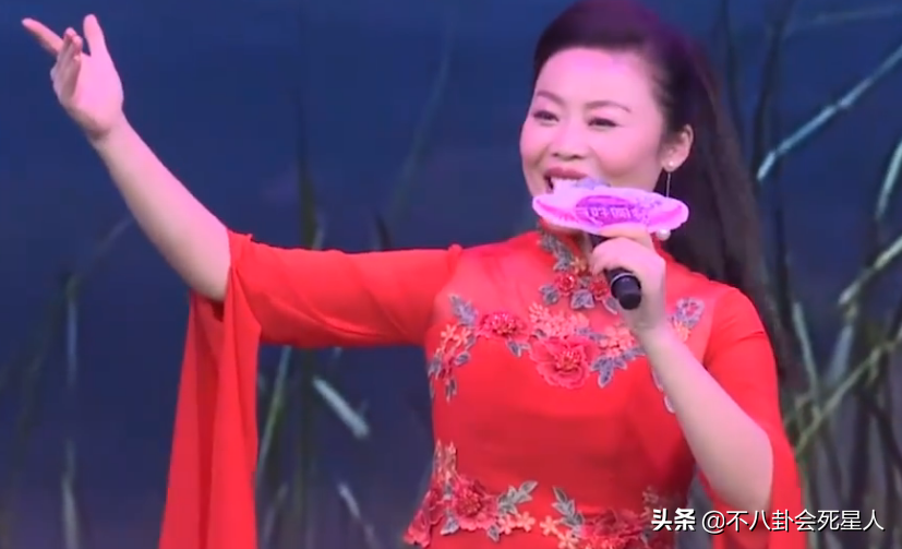 8位红极一时的草根明星现状，摆摊卖菜，住桥洞，红了11年