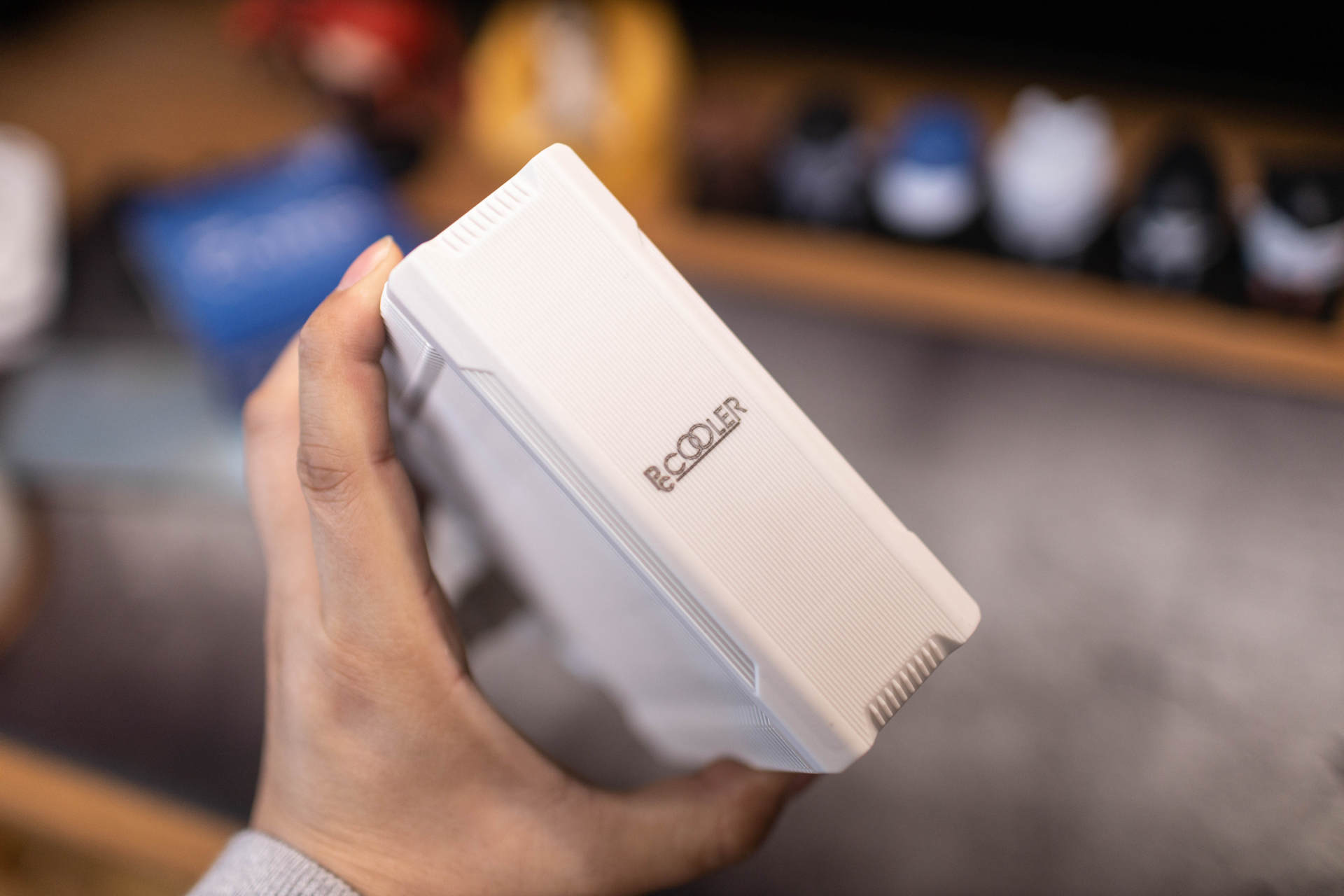 高颜值白风冷巨塔，超频率三东海EX6000装备机分享