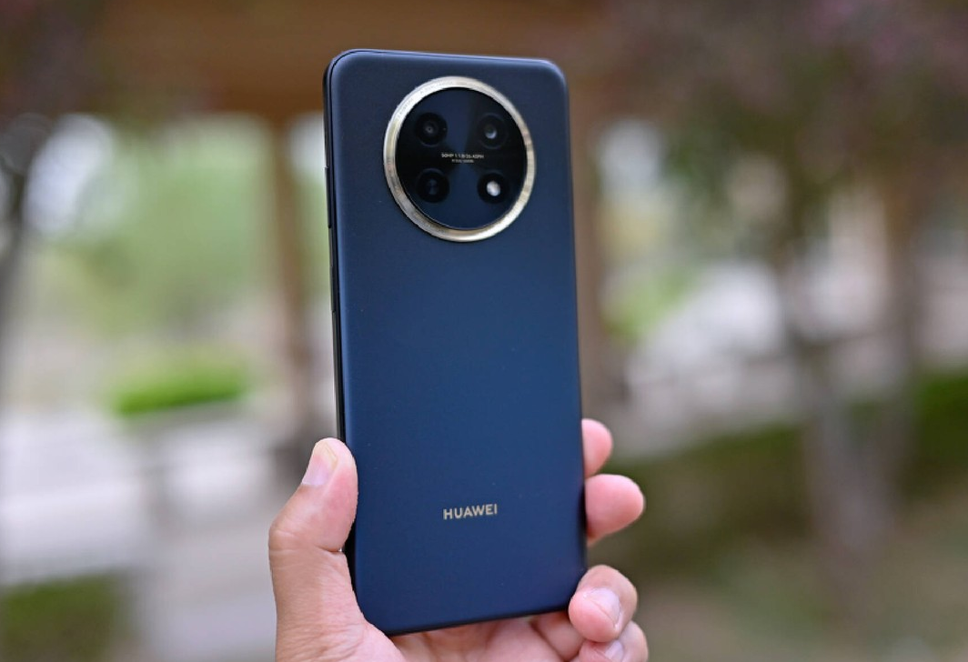 华为畅享60x的价格在一千五左右,搭载鸿蒙3.