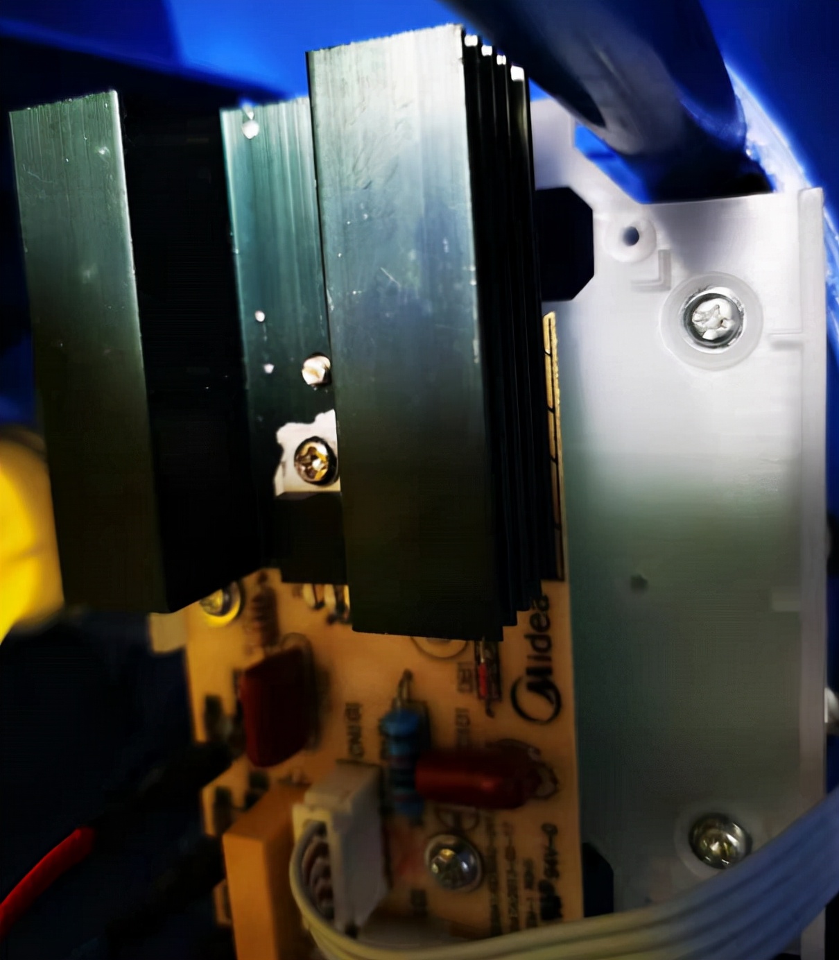 挂烫机一定要用纯净水，暴力拆解带您看看为什么