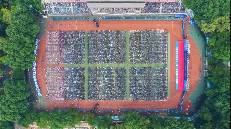 刷屏！多部热门影视剧在此取景，湖北“高颜值”大学火了，风景绝美！