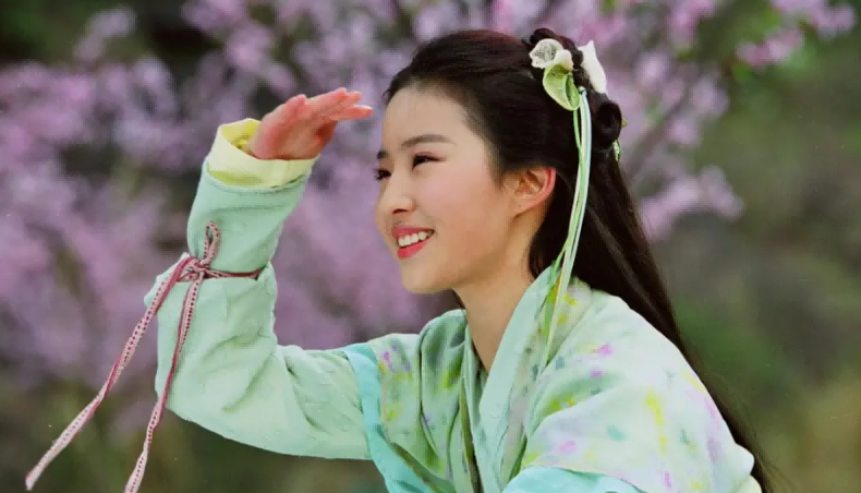 给“公主演得最好的10个演员”排个名，戚薇倒数，赵丽颖仅排第五