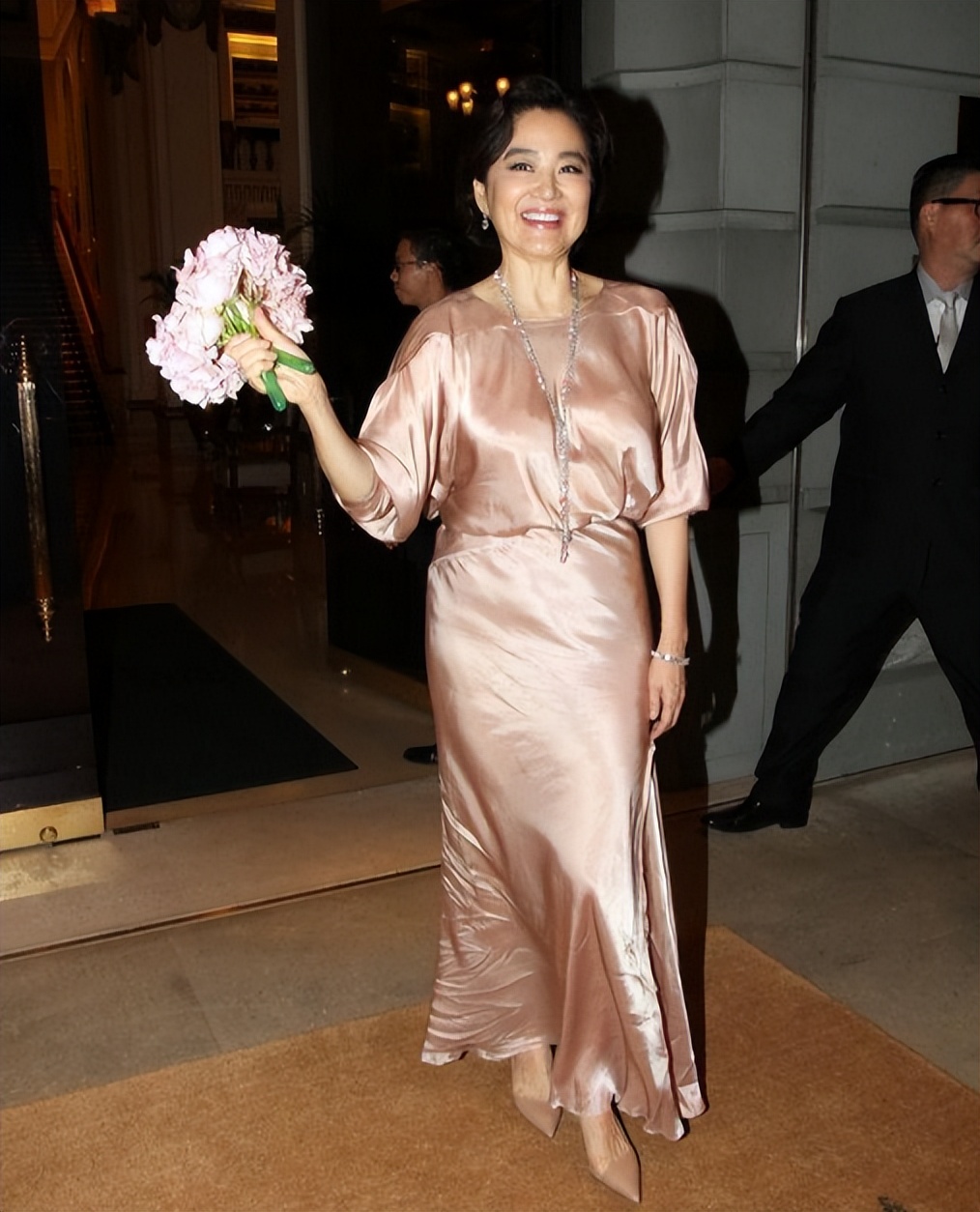 10位中年女明星生图大曝光，人间真实！谁冻龄谁老了一目了然