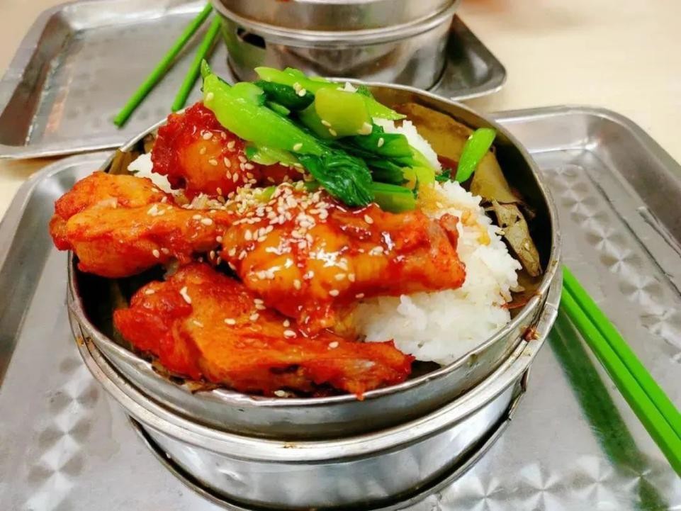 高考必胜！坐拥3个地铁站，食堂比男寝还多！2022，北师大等你赴约！