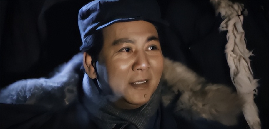 太像了，中国演毛泽东最牛的9个演员，唐国强仅排第2，张铁林倒数