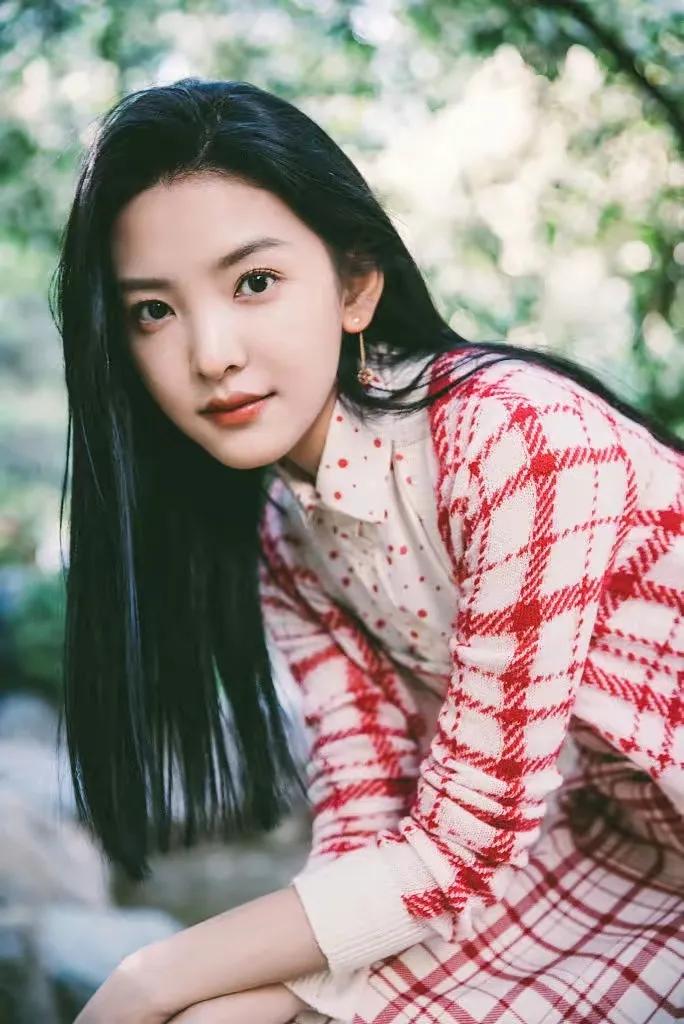 谁说格子套装土气？穿对了时尚大气，穿错了确实土掉渣