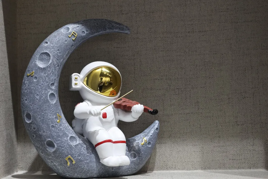 广州设计周打卡TOP1的绝美「金丝玉玛星空主题馆」,大场面超震撼 广州设计周打卡TOP1的绝美「金丝玉玛星空主题馆」,大场面超震撼