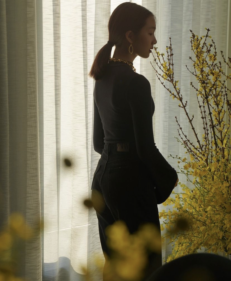 黄磊为女儿进圈铺路？黄多多配音拍戏演话剧，但总是少了点灵气？