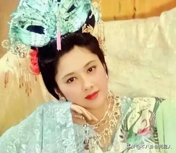 温婉大气，眉眼如画，这12位绝色古典美人，长在了中国人的审美上