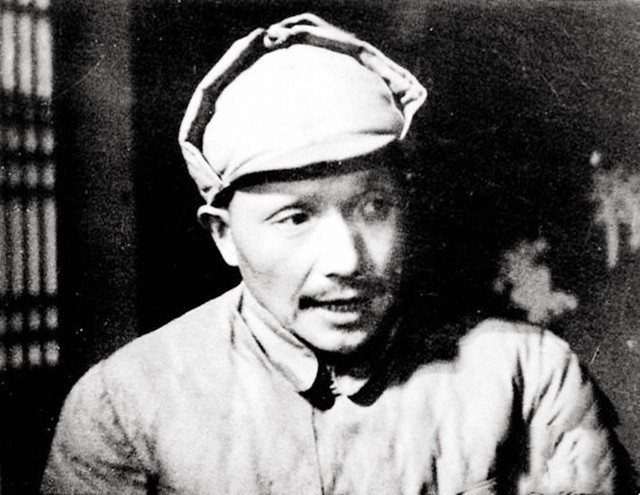 历史会证明一切：毛主席的十个没有，邓小平的十个如果