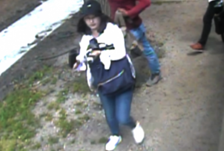 章莹颖赴美惨遭杀害，4年过去尸骨仍下落不明，父母至今没放弃