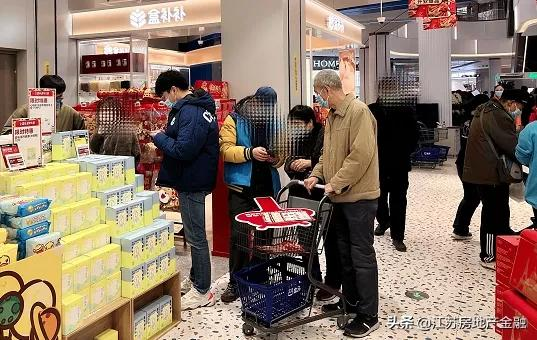 全是人！“打卡”江北虹悦城，80%品牌为区域首店