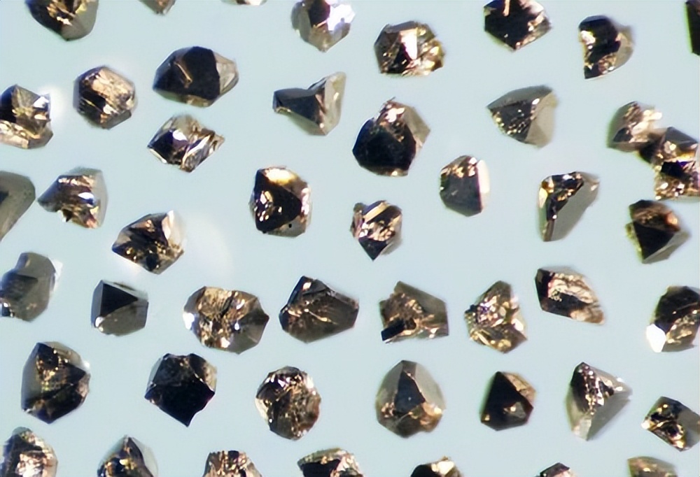 宏元介绍立方氮化硼整体聚晶刀片